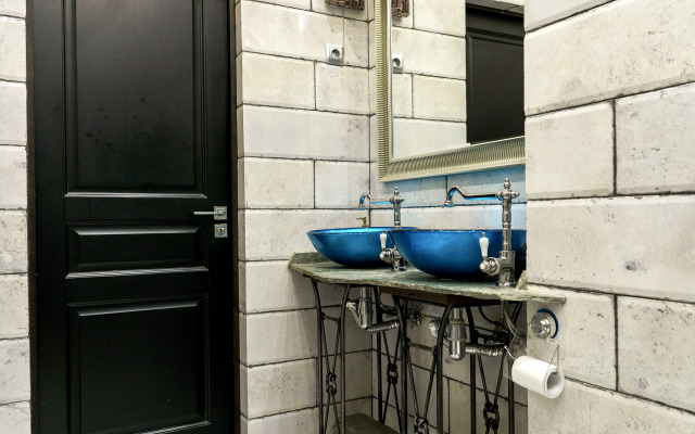 Апартаменты ApartMari Шикарные 4-комнатные апартаменты Лофт в центре