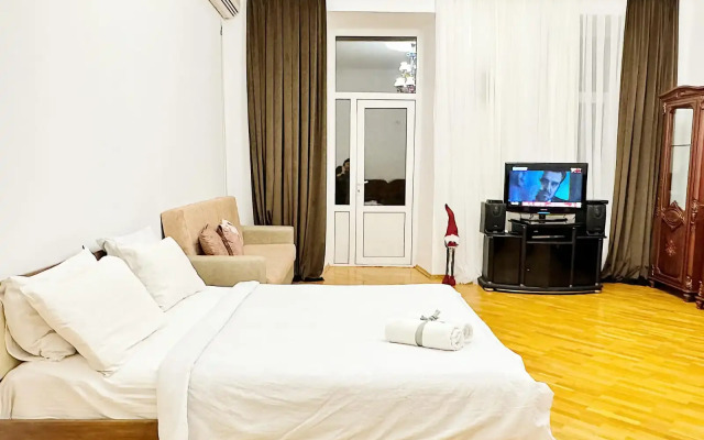F1 View in Boulevard 3 Apartments