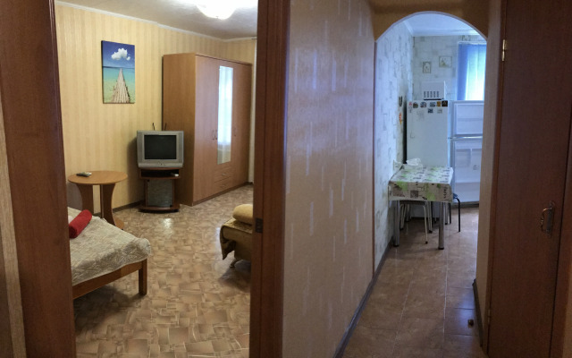 Na U. Kechkemetskaya 101 Flat