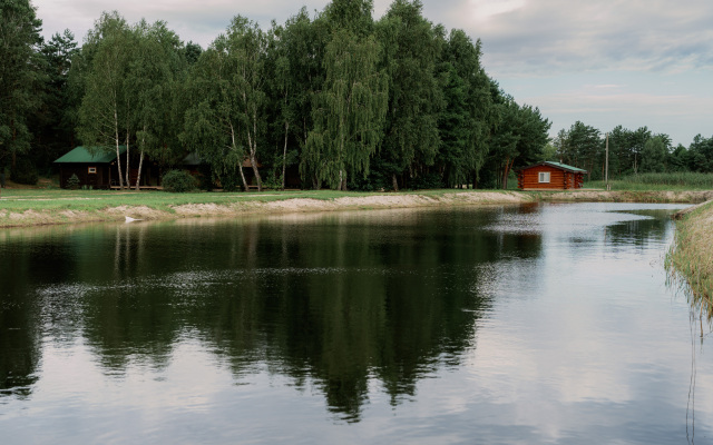 Rybolovnoye Khozyajstvo Dzik Recreation Center