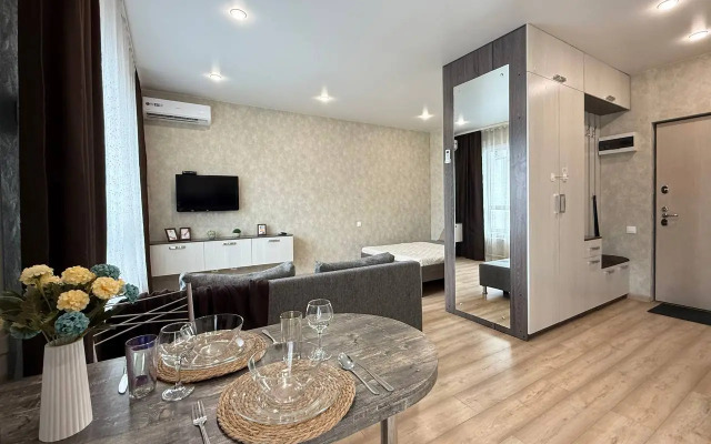Novaya Studiya Ryadom S Akvaparkom Flat