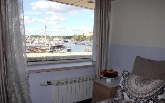 Mini-hotel in the Spartak Yacht Club