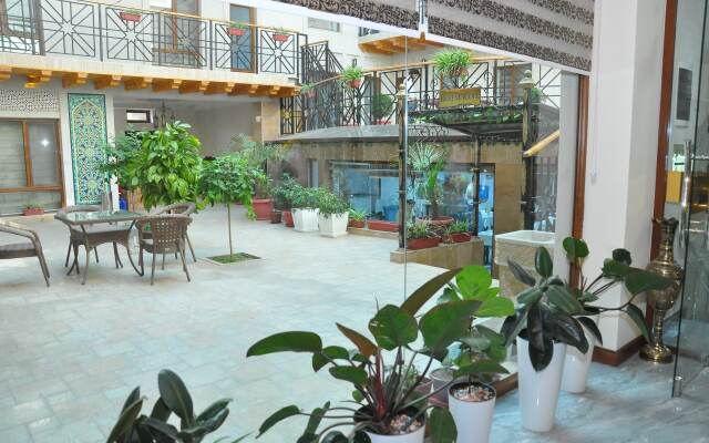 Qala Hotel