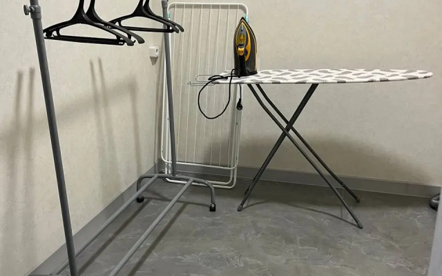 Prostornaya Kvartira Vblizi Zhd Vokzala Seti El Apart Flat