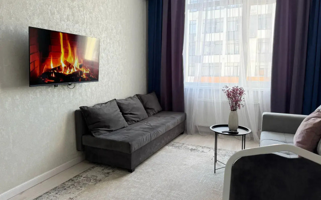 Capital Luxe Two Flat