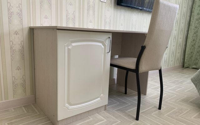 Квартира трехкомнатная с современным ремонтом в центре Тюмени