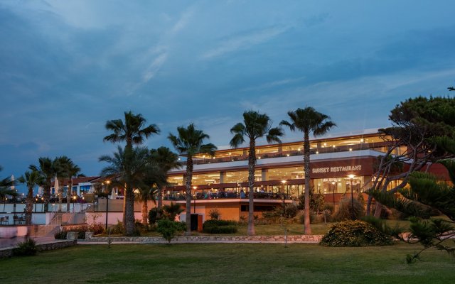 Acapulco Resort Convention SPA Hotel