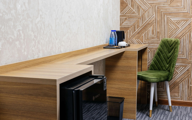 Royal Sebzor Expo Hotel