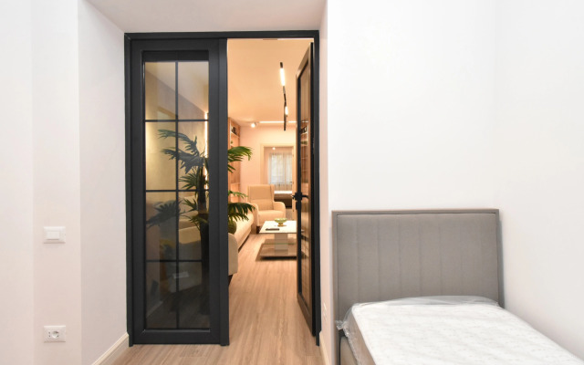 3-Komn. Kvartira na Ul. Zakyana, Za222 Flat