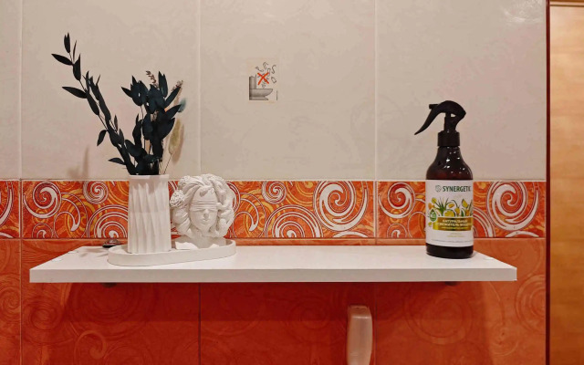 Апартаменты Невский 18 Николь и Мишель 1