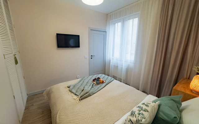 Stilnye U Petrogradki S 2 Spalnyami I Kukhney-Gostinoy Apartments
