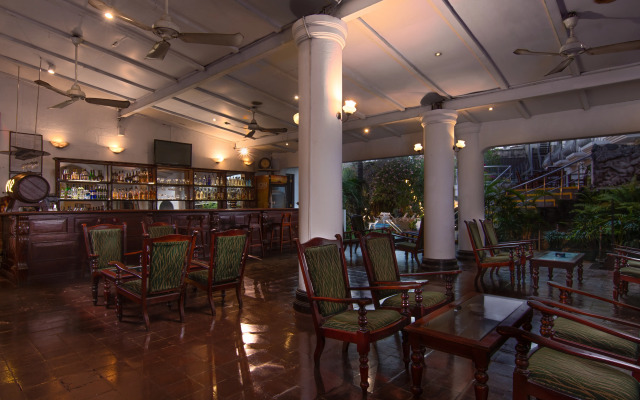 Queens Kandy - 160 Years of Heritage & Luxury Hotel