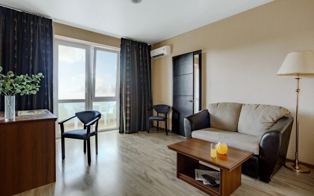 Relax Hotel
