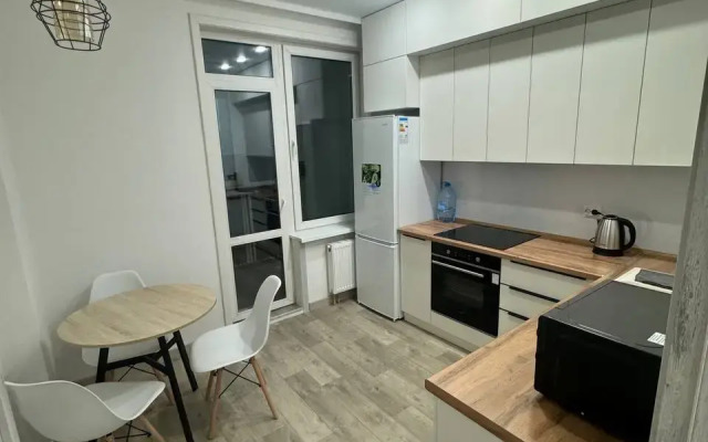 Na Chaykovskogo 100/2 Apartments