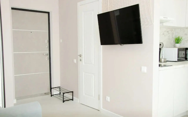 Studiya U Morya S Balkonom Flat