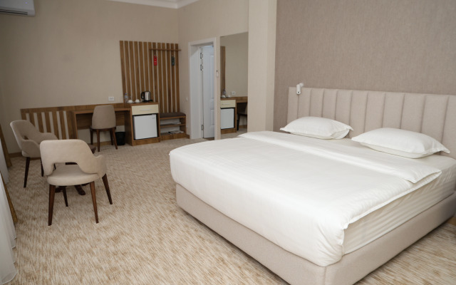 Clouds Hotel