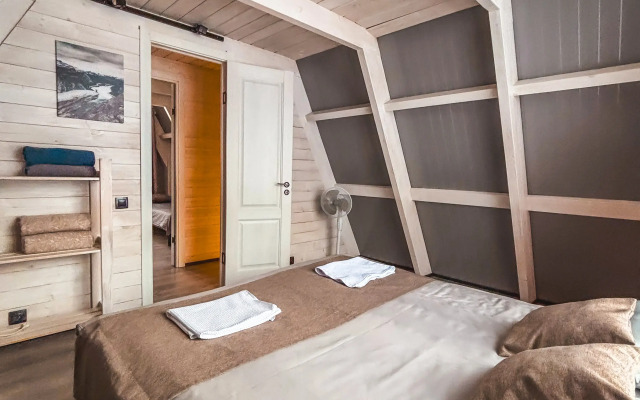 Семейно-Туристический загородный клуб Карамелькино Коттедж 3