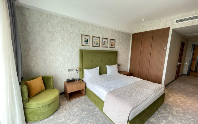 Arena Grand Hotel