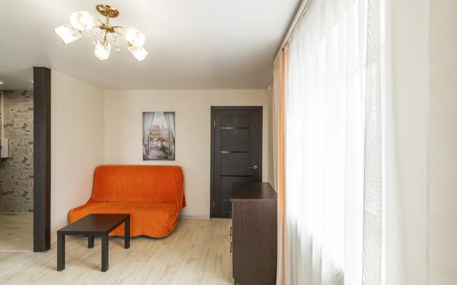 Na Irtyshskoy Naberezhnoy Flat