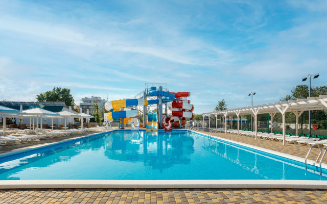 Lazurnyij Bereg Hotel