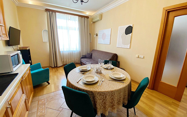 Suite With Kremlin View Tverskaya Apartments