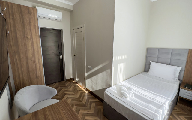 Greys Briz Hotel