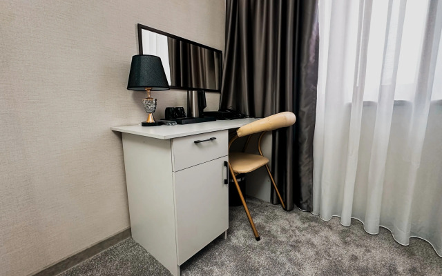 Hotel Tadzh Makhal