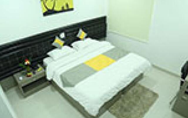 Falcons Nest Lariviera Suites Hotel