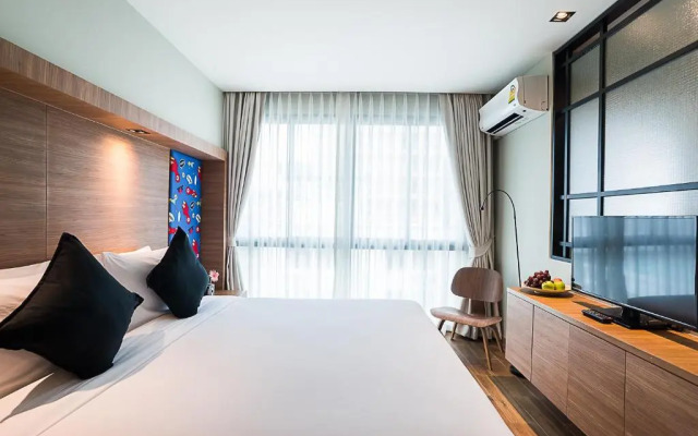 Sunshine Hip Hotel