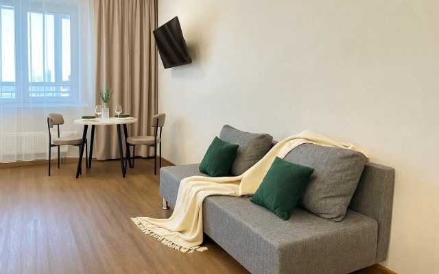 Na Glavnoy Naberezhnoy Goroda Flat