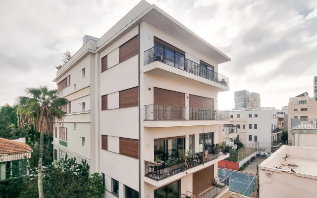 Geula Tulipe Apartments