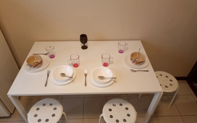 Na Ulitse Verkhnyaya Dubrova 32 Flat