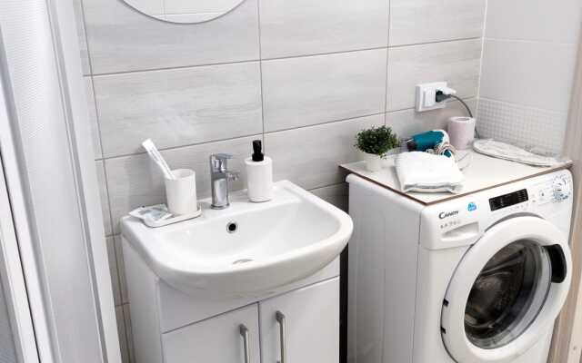 Studiya Na Veteranov Apartments