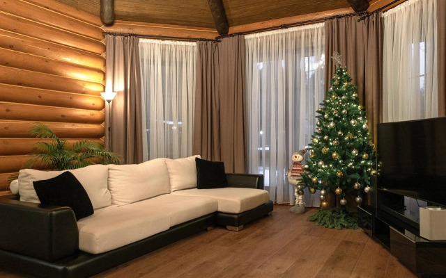 Частный Дом Избушка в Соснах с Бассейном и Хамамом