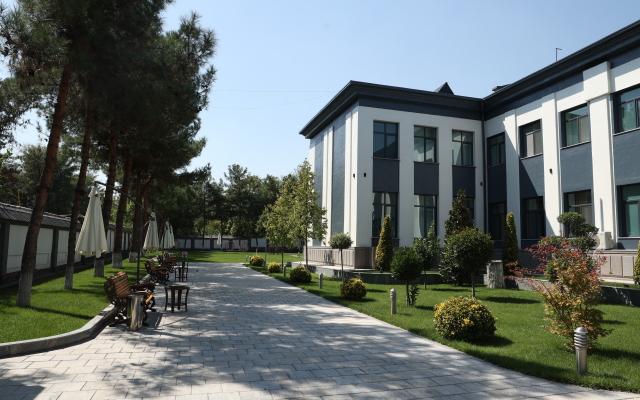 Green Park Hotel
