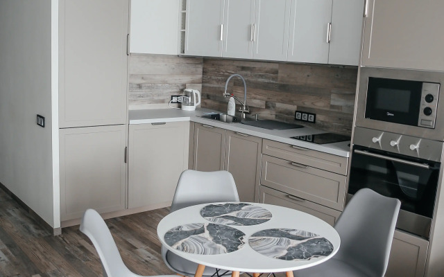 Uluchshennaya Studiya Na Ul. Serpukhovskaya 3A Flat