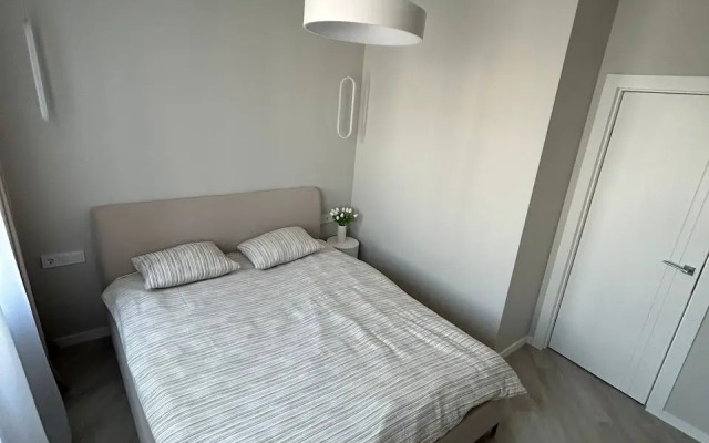 Na Prospekte Dzerzhinskogo Apartments
