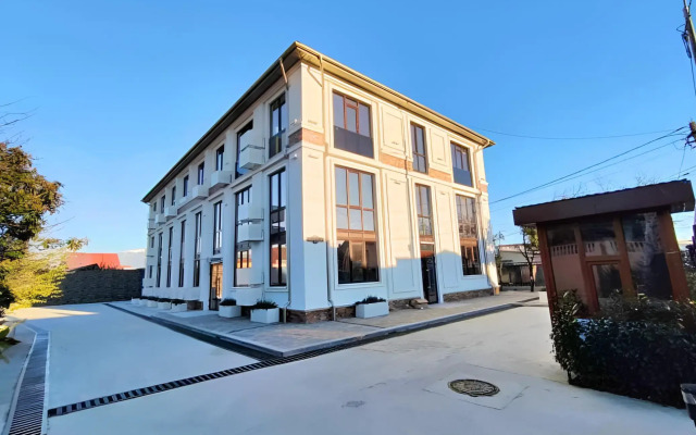 Апартаменты Взлётная 23