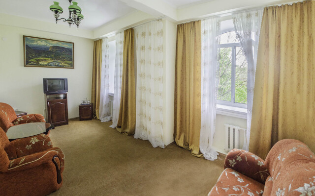 Pansionat Oktyabr Hotel