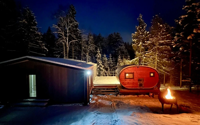 Частный дом с Джакузи и Баней у Леса и Озера