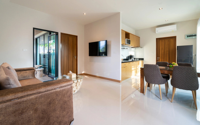 Garden Pool Villa near Rawai Beach 1 Apartments