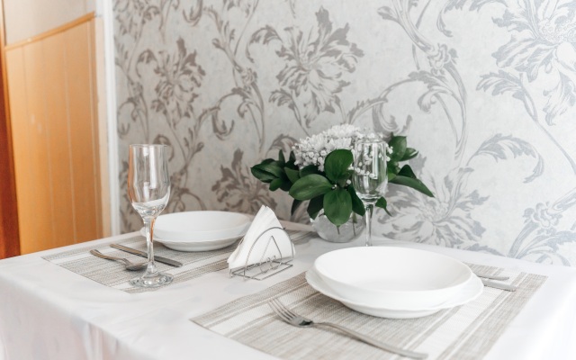 Апартаменты на Маршала Жукова 40