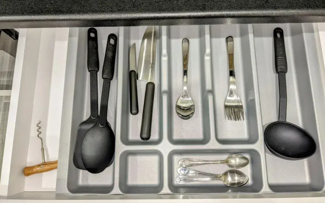 Апартаменты RentHome студия Сияние на Южном шоссе у ТЦ Амбар