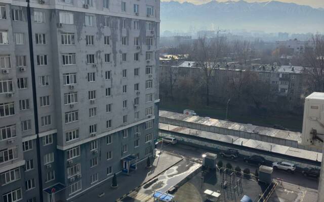 Апартаменты 105 около арбата с видом на горы