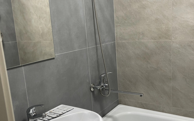 Квартира Ворошилова 155. 8 этаж, Лифт