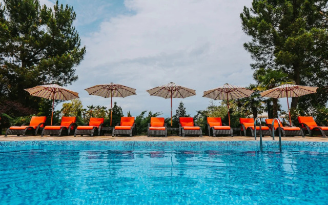 V Dreamland Oasis Apartments
