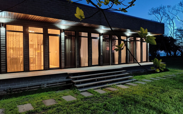 Kottedzh S Morem Za Kalitkoy Private house