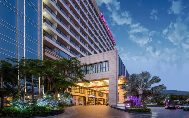 Отель Crowne Plaza SANYA CITY CENTER by IHG