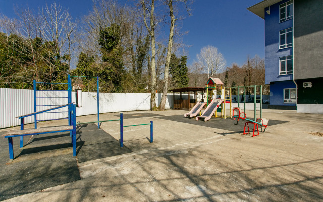 Lazurnaya Dolina 85b Flat