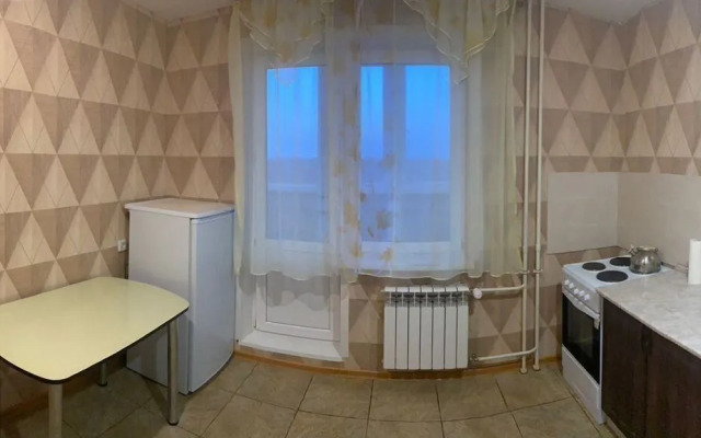 Na Ulitse Generala Lavrova 16 Flat